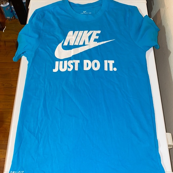Mens Nike DRI FIT T Shirt - Picture 2 of 5